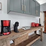 4 Bedroom Stunning In Le Vendin *