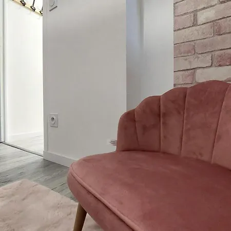 別荘 4 Bedroom Beautiful Home In Neuilly Le Vendin *