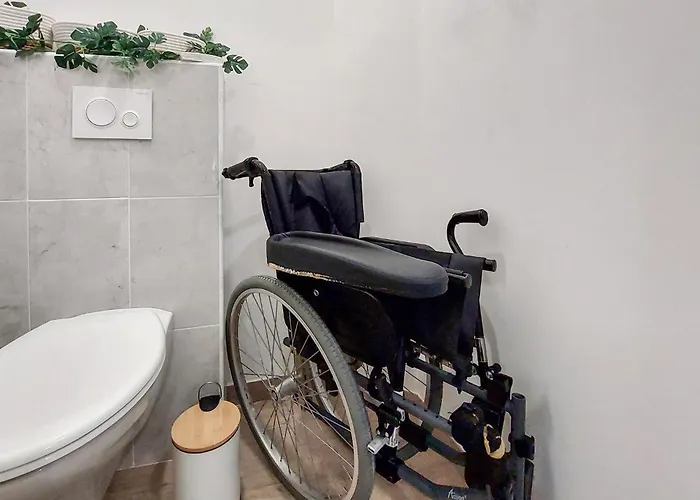 Amazing In Le Vendin *