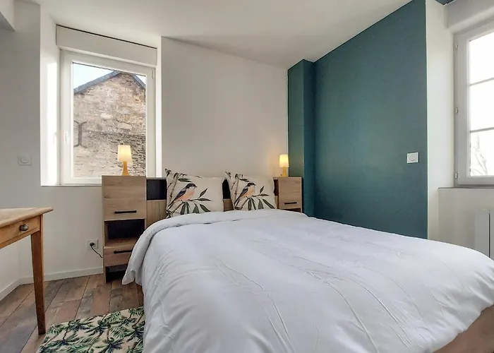 Amazing In Le Vendin Hébergement de vacances Neuilly-le-Vendin